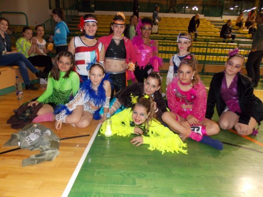 Plesalci kluba Zapleši z Urško Pomurje uspešni na državnem tekmovanju